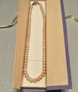 Fresh water pearl necklace